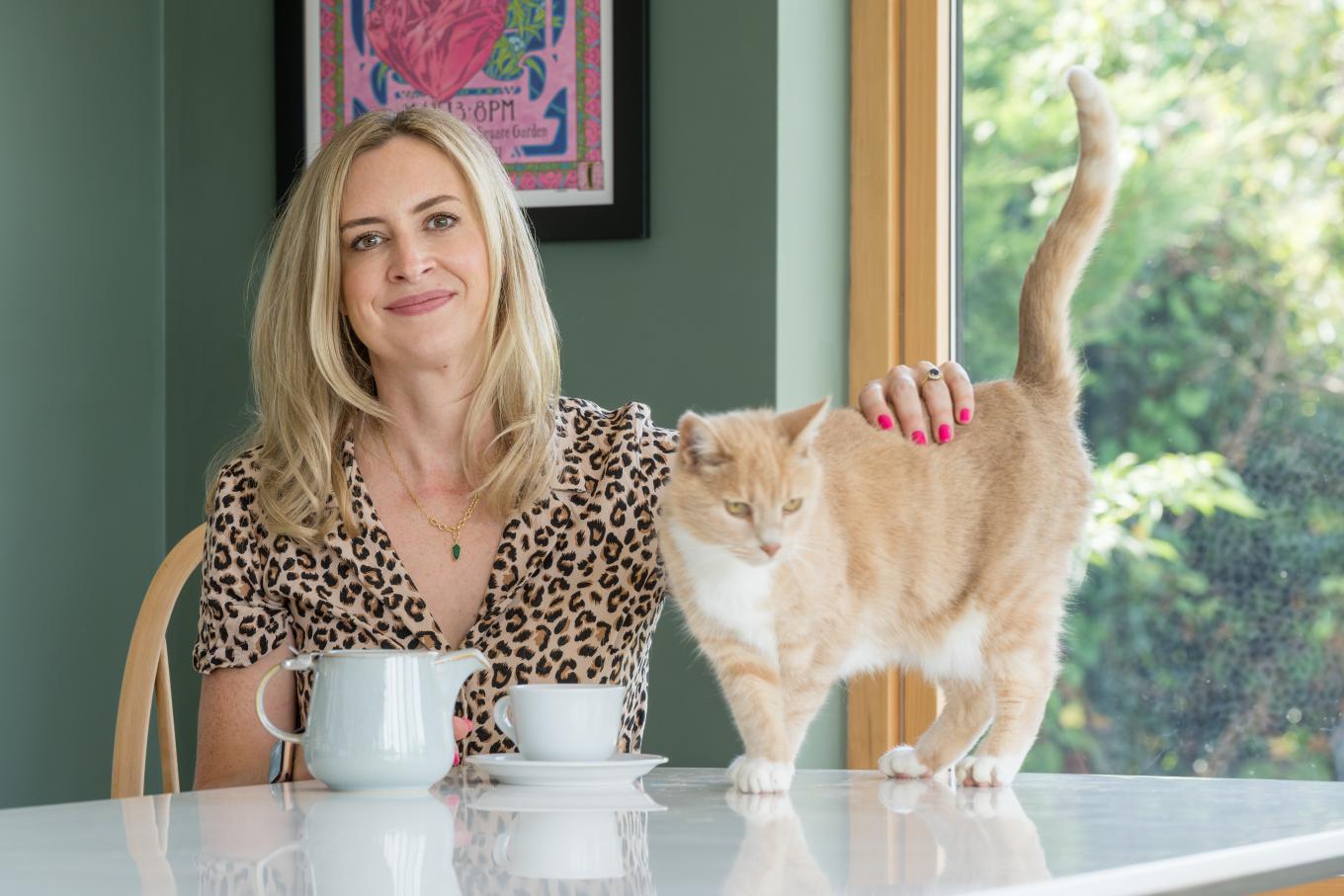Portrait of Shelly Smith, founder of Finnegans Whiskers
